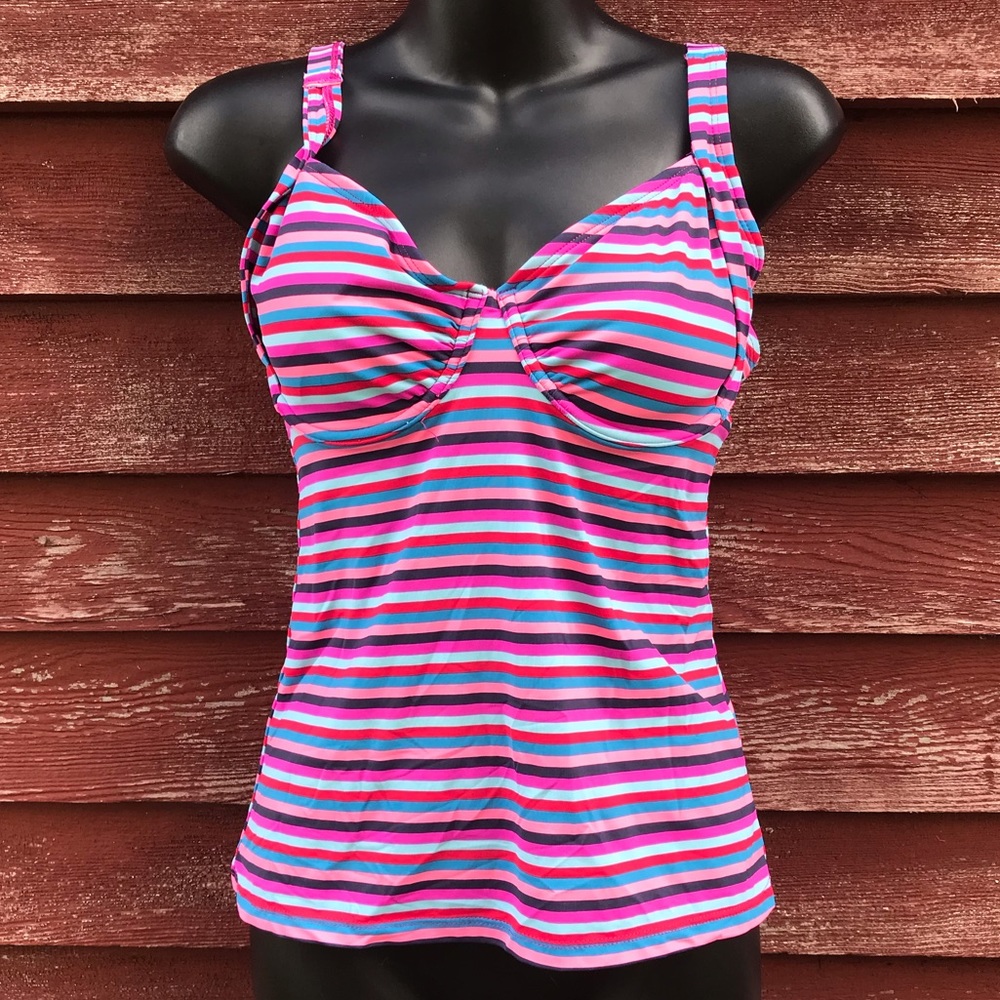 Title nine swim top
